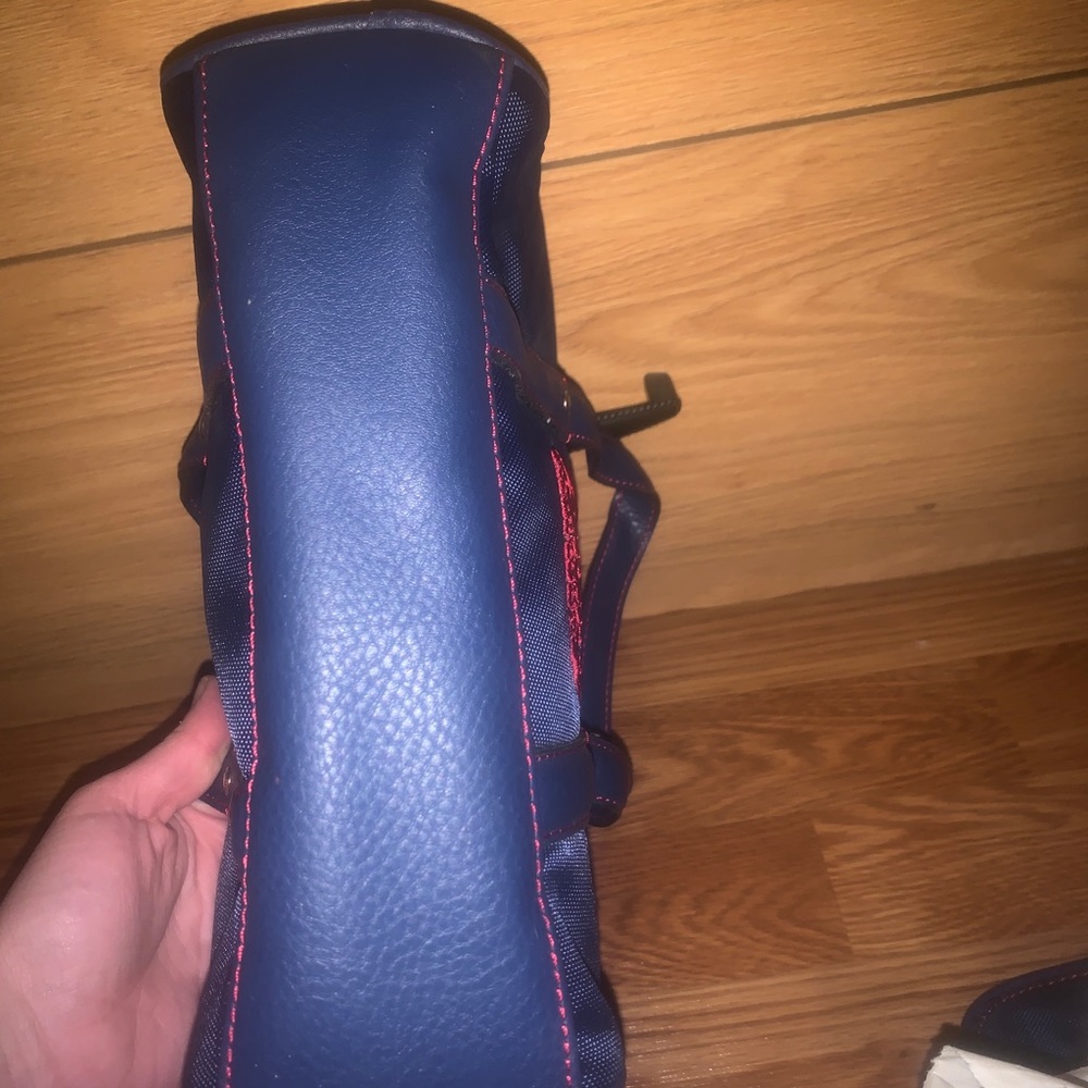 Tommy Hilfiger Purse set - Picture 5 of 5